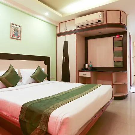 Treebo Trip Grand Regency Hotel